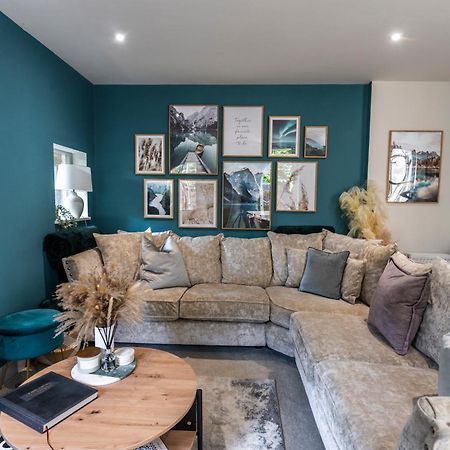 Spring Mount Huge Luxury Full Apartment- Harrogate Centre-Two Extremely Comfy Kingsize Bedrooms-Fully Equipped Modern Kitchen-Cosy Living Room With Huge Tv Exteriér fotografie