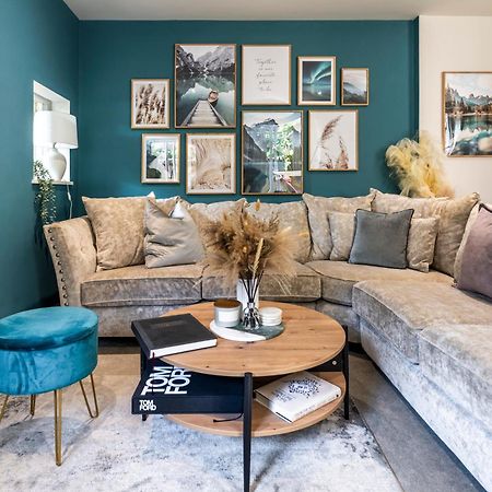 Spring Mount Huge Luxury Full Apartment- Harrogate Centre-Two Extremely Comfy Kingsize Bedrooms-Fully Equipped Modern Kitchen-Cosy Living Room With Huge Tv Exteriér fotografie