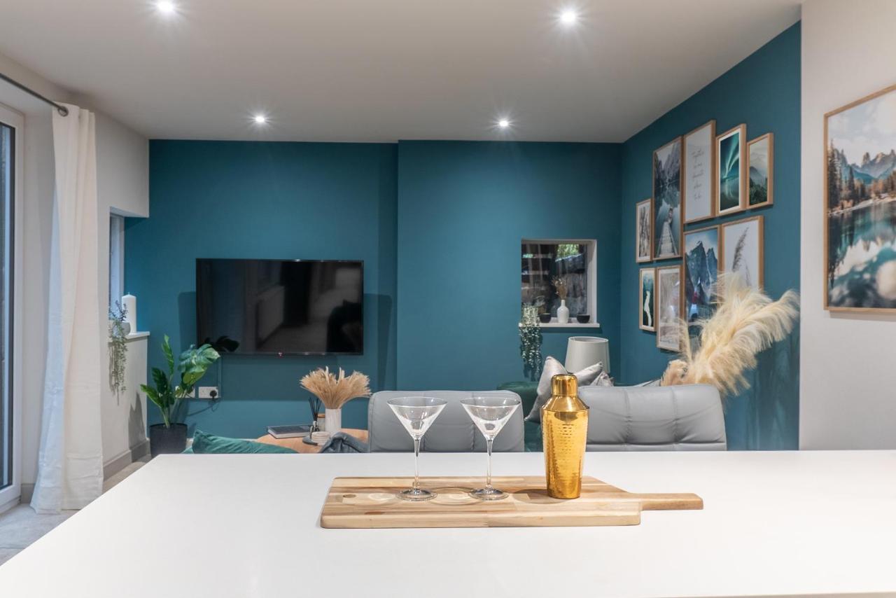 Spring Mount Huge Luxury Full Apartment- Harrogate Centre-Two Extremely Comfy Kingsize Bedrooms-Fully Equipped Modern Kitchen-Cosy Living Room With Huge Tv Exteriér fotografie