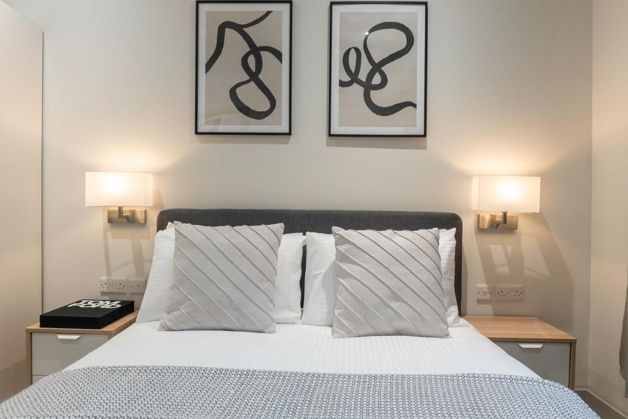 Spring Mount Huge Luxury Full Apartment- Harrogate Centre-Two Extremely Comfy Kingsize Bedrooms-Fully Equipped Modern Kitchen-Cosy Living Room With Huge Tv Exteriér fotografie